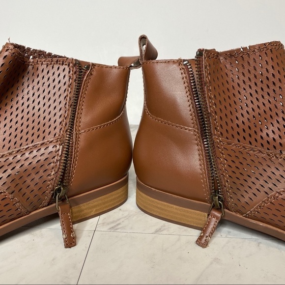 New! Kelsi Dagger Alaska Brown Leather Bootie 10 - Picture 8 of 14